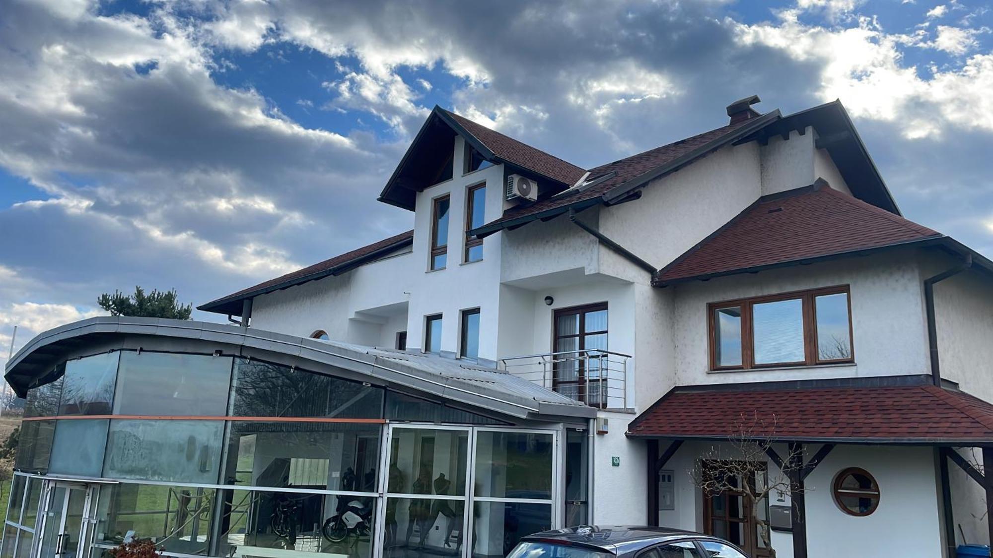 Vila Milka - Balkon - Besplatan Parking - Samostalna Prijava Karlovac Exterior photo